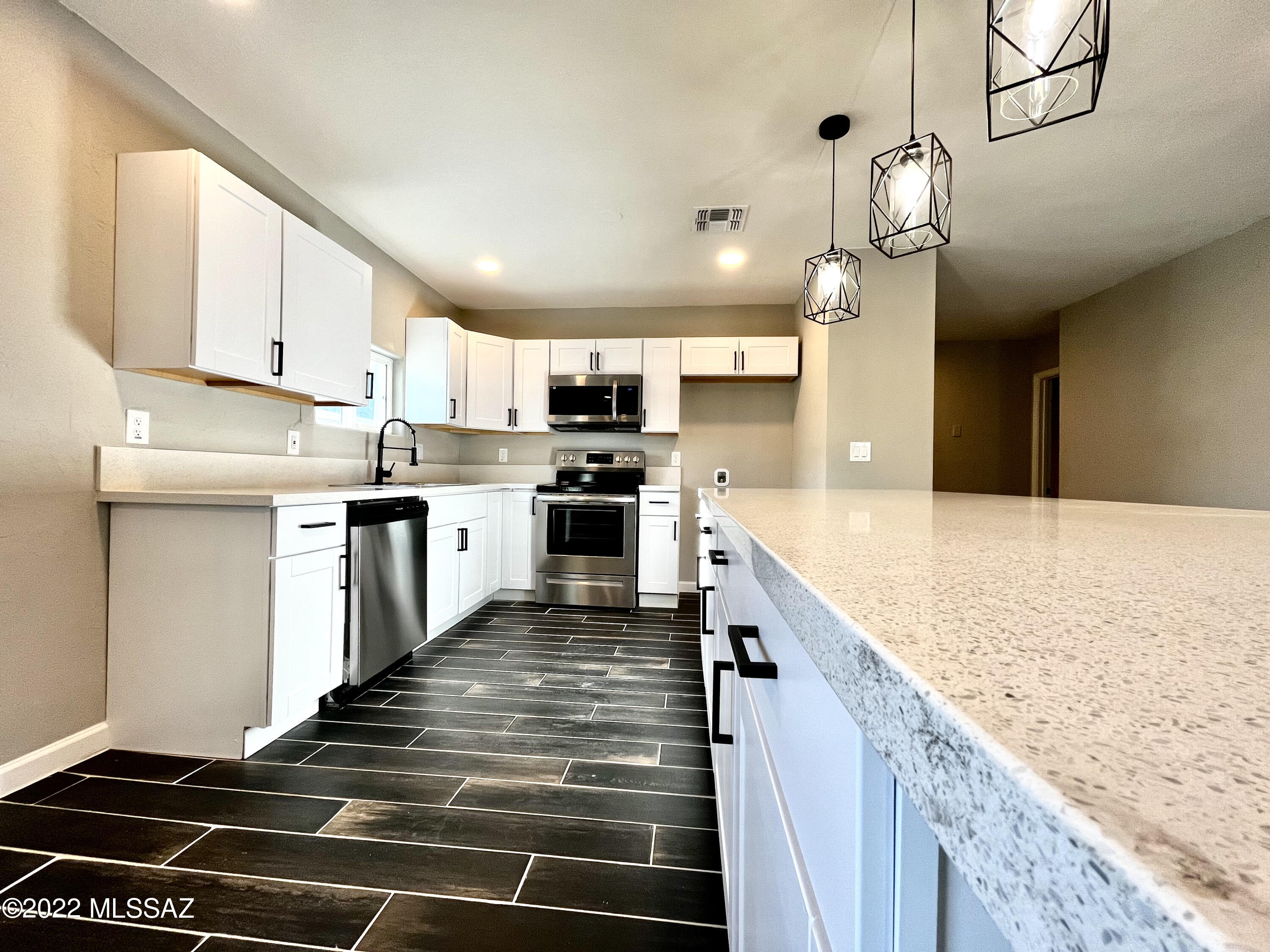 306 West 30th Street Tucson, AZ 85713 - Photo 7 of 50