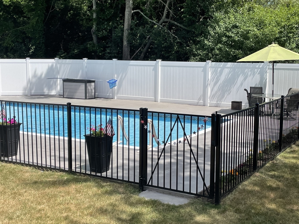 104 Dascomb Road Andover, MA 01810 - Photo 3 of 31 Gallery Image 3