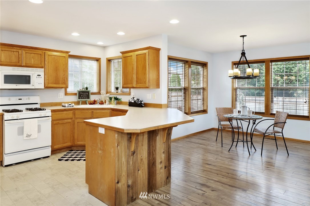 8781 Vinup Road Lynden, WA 98264 - Photo 12 of 40 Gallery Image 12