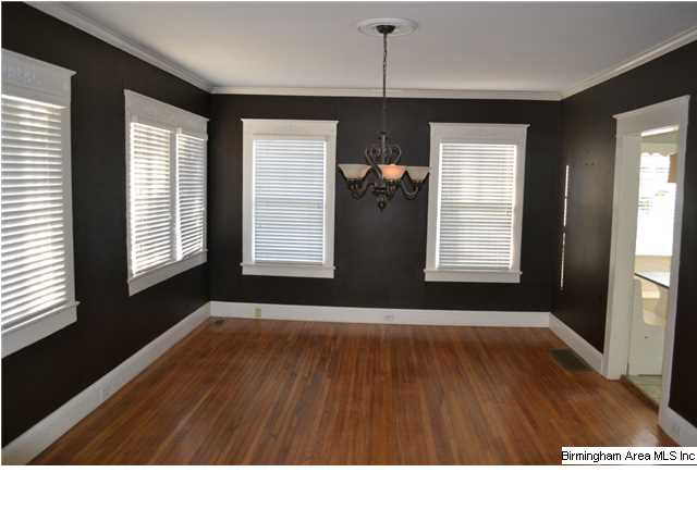 408 Cliff Place Birmingham, AL 35209 - Photo 4 of 9