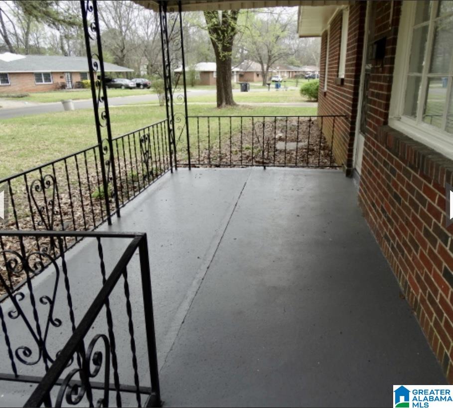 1245 Rayfield Drive Birmingham, AL 35228 - Photo 2 of 6