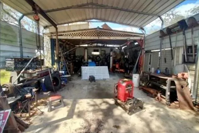 a view of outdoor space