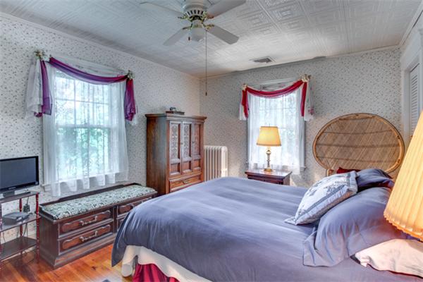 29 Charles Street Lexington, MA 02421 - Photo 22 of 30 Gallery Image 22