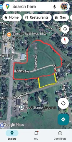 a picture of a lake view