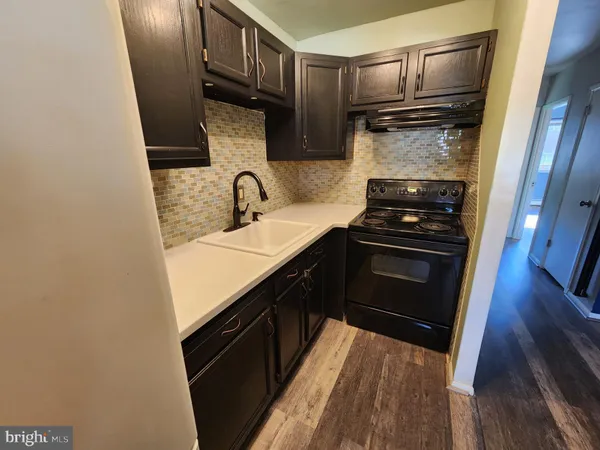 $159,900 | 447 Pine Street, Unit J1, Royersford, PA 19468