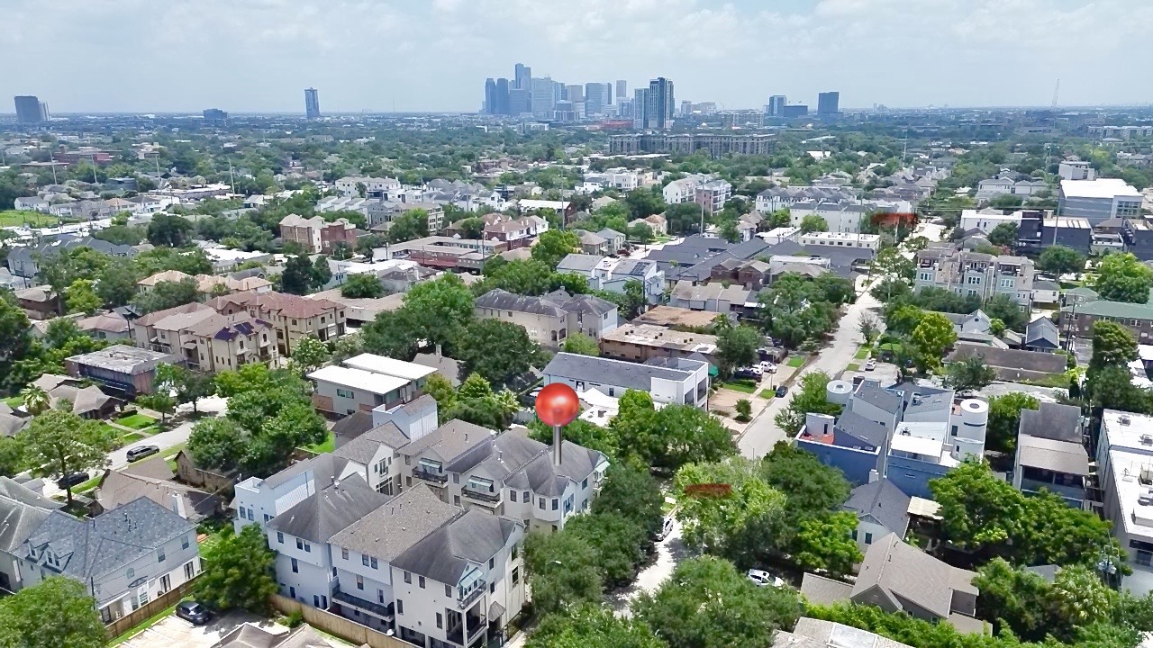 2034 Colquitt Street, Unit A Houston, TX 77098 - Photo 41 of 41 Downtown to the East.