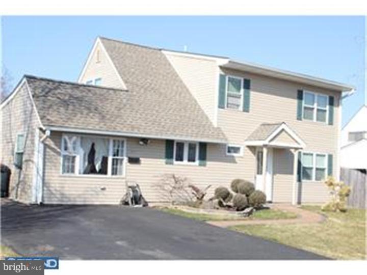 35 Winding Road Levittown, PA 19057 - Photo 2 of 25 Gallery Image 2