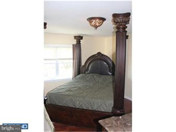 35 Winding Road Levittown, PA 19057 - Photo 13 of 25 Gallery Image 13