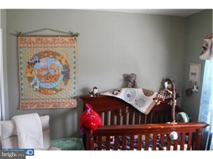 35 Winding Road Levittown, PA 19057 - Photo 21 of 25 Gallery Image 21