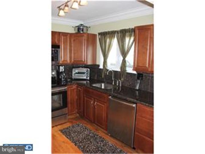 35 Winding Road Levittown, PA 19057 - Photo 10 of 25 Gallery Image 10