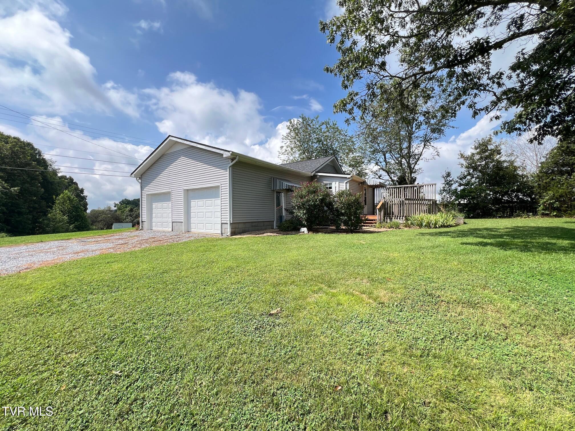 129 Painter Road Fall Branch, TN 37656 - Photo 10 of 59 IMG_8241