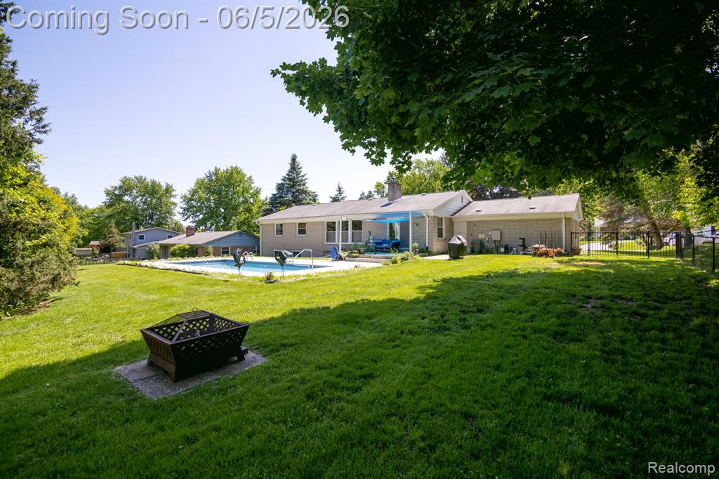 724 Sandstone Drive Rochester Hills, MI 48309 - Photo 48 of 60