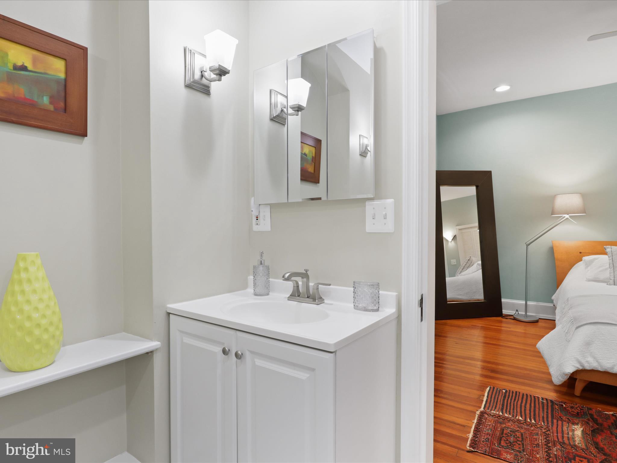 2013 Park Road Northwest Washington, DC 20010 - Photo 23 of 69 Master Bath