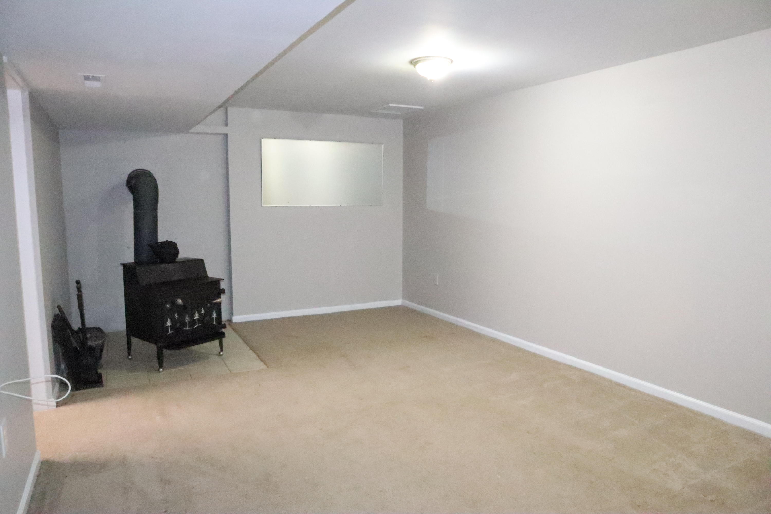 2664 Rutrough Road Southeast Roanoke, VA 24014 - Photo 15 of 19