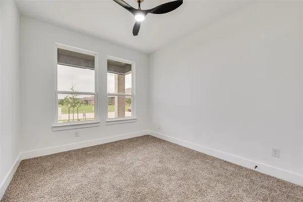 $2,550 | 1008 St Matthews Circle, Royse City, TX 75189