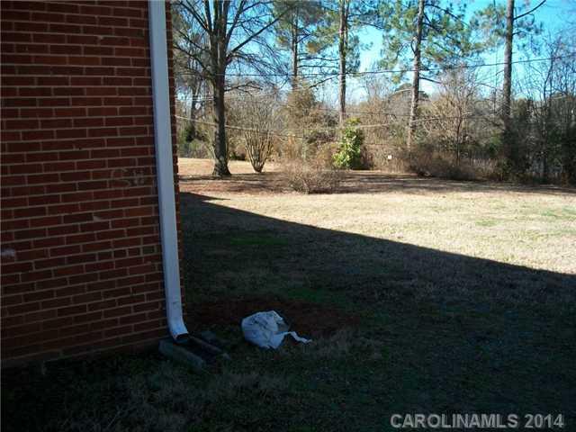 5311 Manning Road Charlotte, NC 28269 - Photo 3 of 8 Gallery Image 3