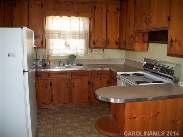 5311 Manning Road Charlotte, NC 28269 - Photo 5 of 8 Gallery Image 5
