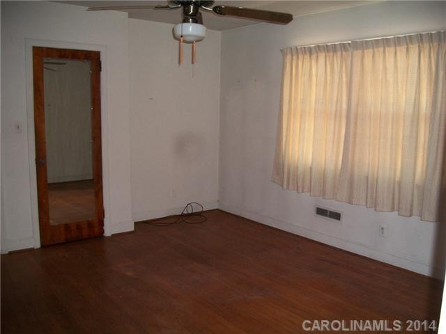 5311 Manning Road Charlotte, NC 28269 - Photo 6 of 8 Gallery Image 6