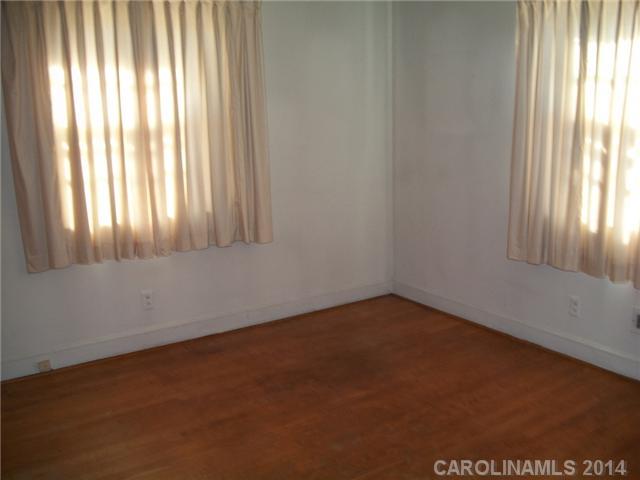 5311 Manning Road Charlotte, NC 28269 - Photo 8 of 8 Gallery Image 8