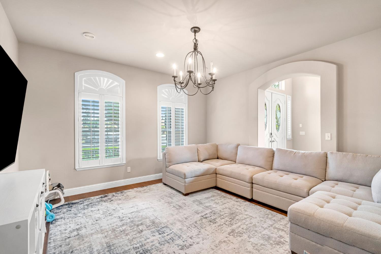 12 Breeze Way Madera, CA 93637 - Photo 19 of 56 a living room with furniture and a large window