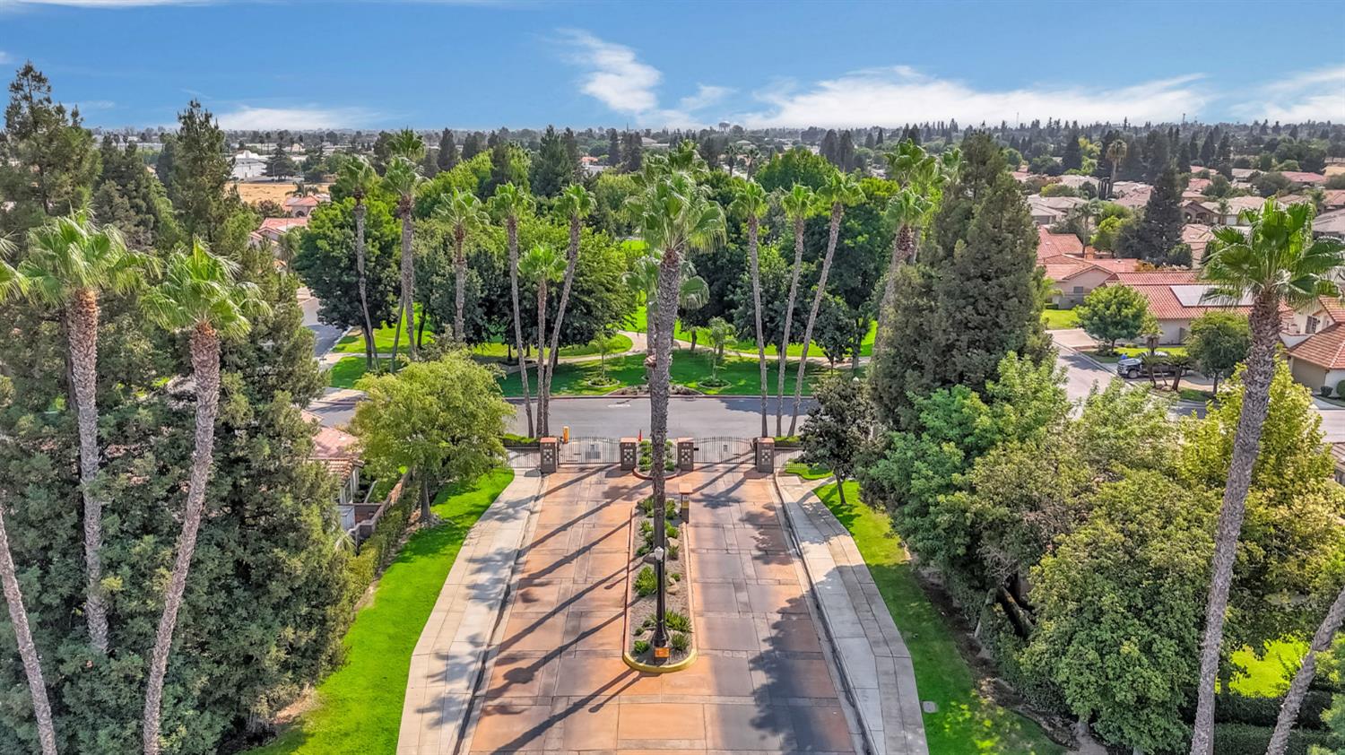 12 Breeze Way Madera, CA 93637 - Photo 3 of 56 a view of a backyard with sitting area