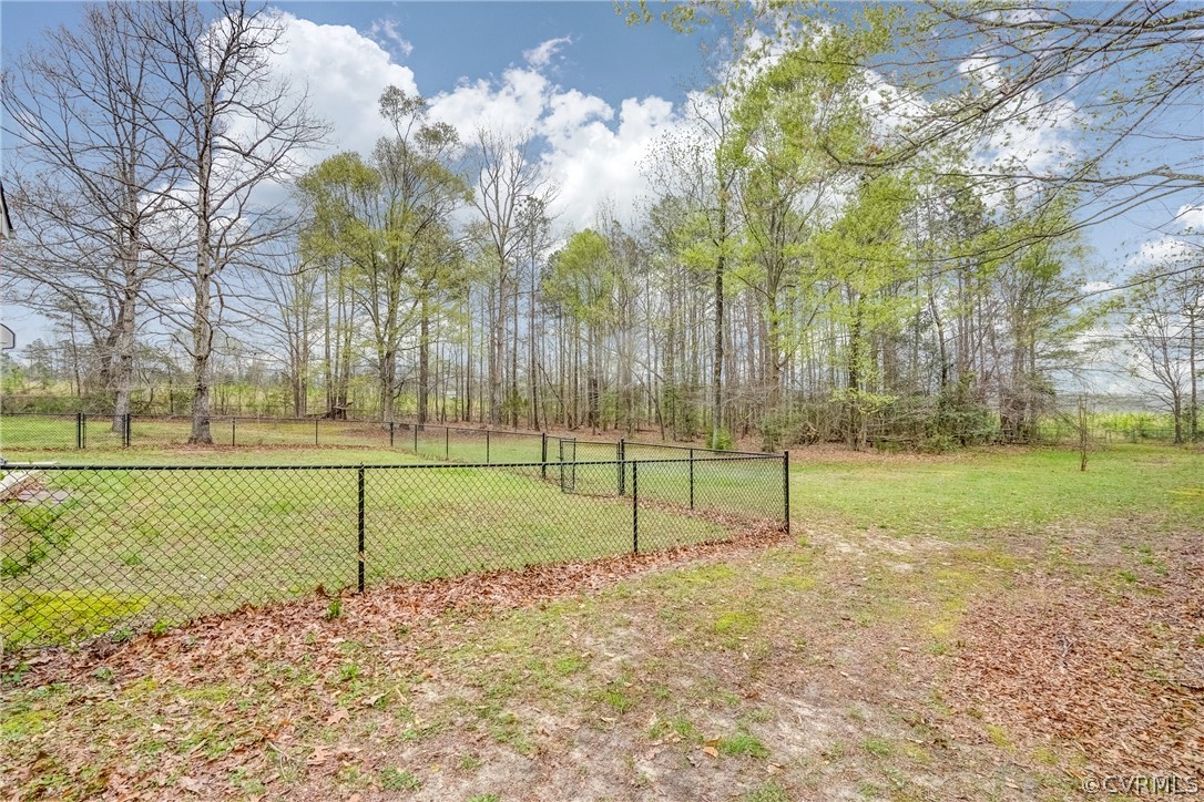 925 Dispatch Road Quinton, VA 23141 - Photo 3 of 27 Double fenced rear yard