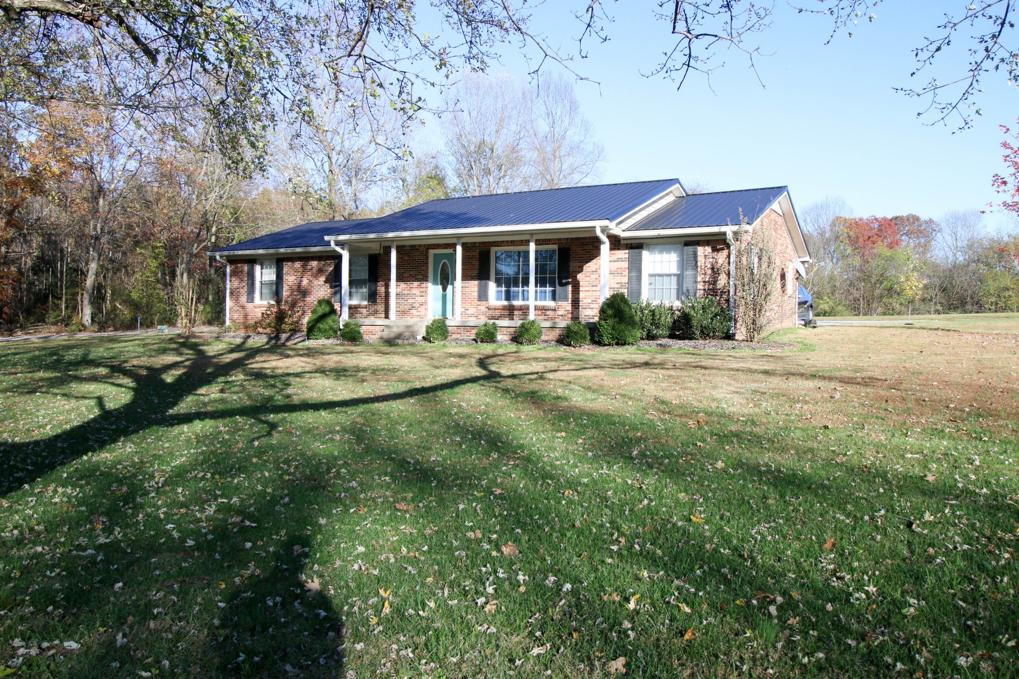 197 South Leath Road Portland, TN 37148 - Photo 4 of 14 a front view of a house with a yard