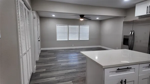 $1,850 | 917 Temple Drive, Hitchcock, TX 77563