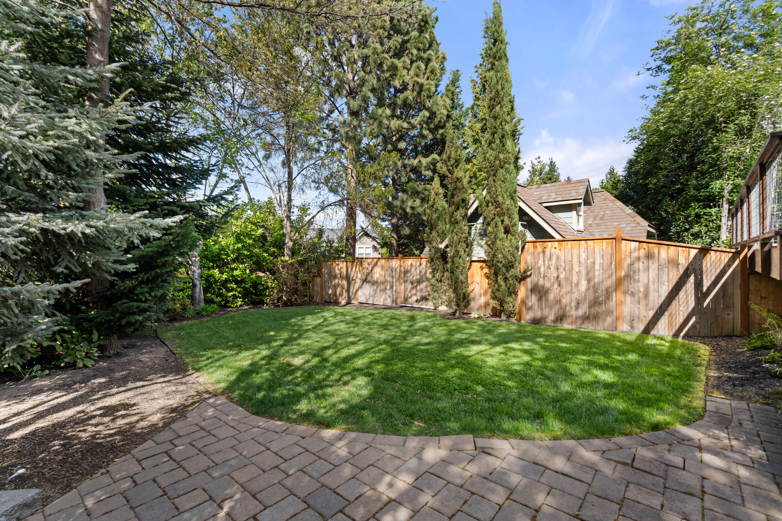 1625 Peachey Road Ashland, OR 97520 - Photo 31 of 47 49_1625-peachey-rd-13