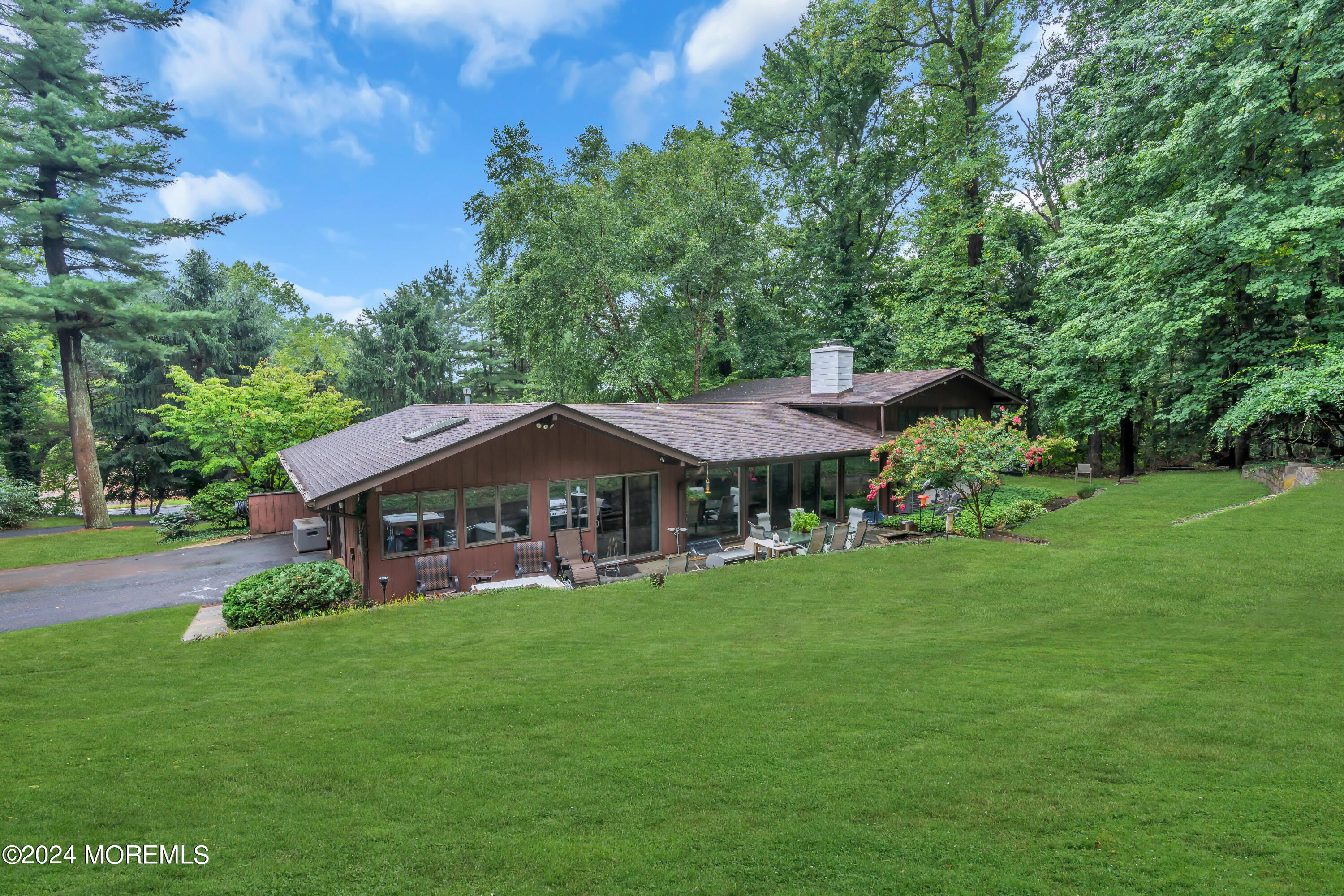 112 Crawfords Corner Road Holmdel, NJ 07733 - Photo 45 of 46 046_dsc05483-1_752