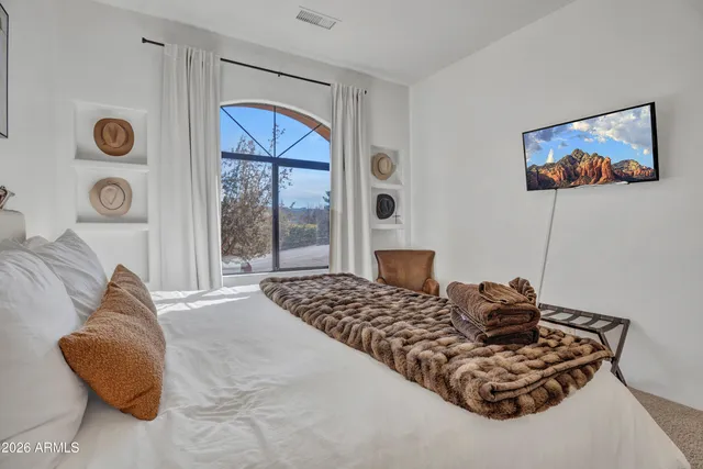 $1,699,800 | 2 Chrysona Lane, Sedona, AZ 86336