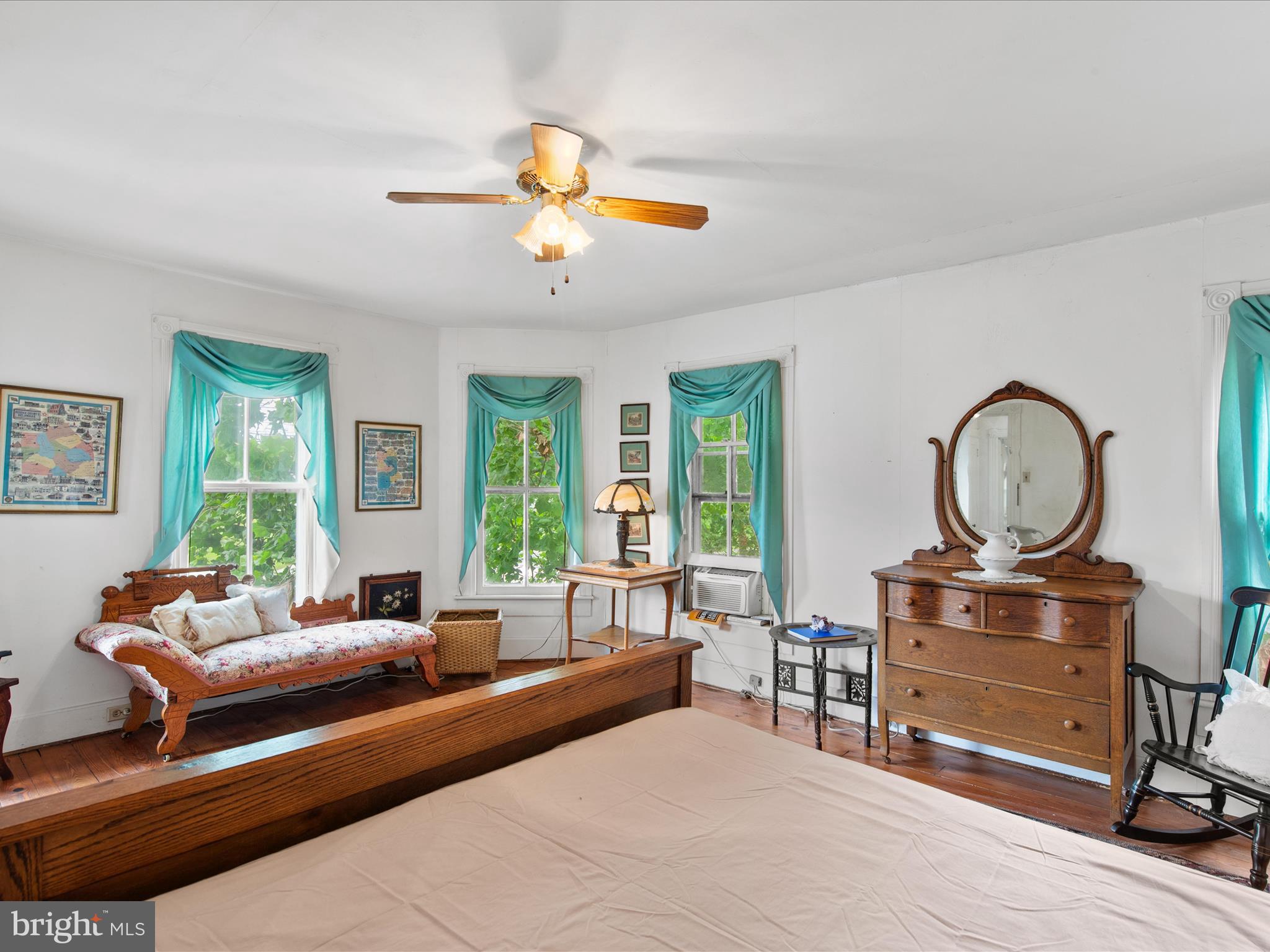 140 Delaware Avenue Laurel, DE 19956 - Photo 38 of 53 Fourth Bedroom