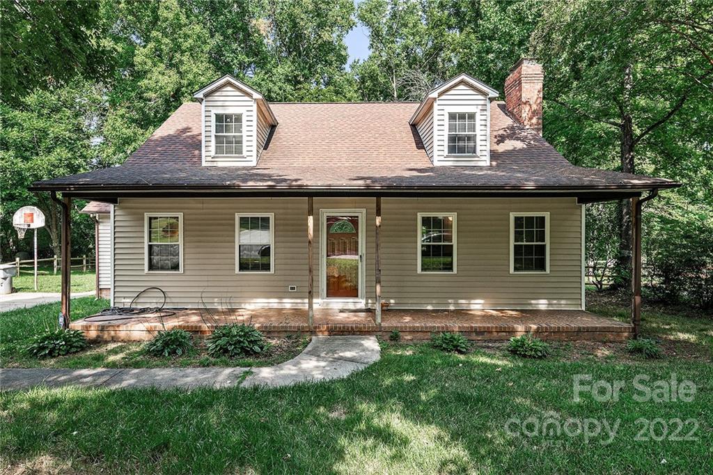 7301 Leesburg Road Charlotte, NC 28215 - Photo 1 of 31 Gallery Image 1