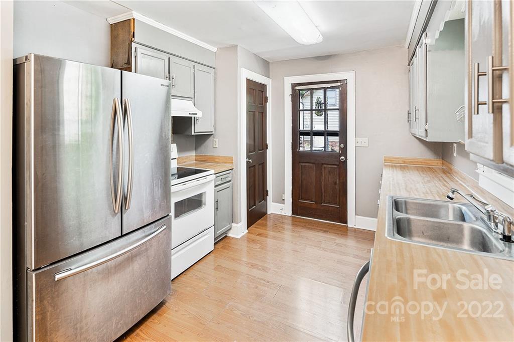 7301 Leesburg Road Charlotte, NC 28215 - Photo 14 of 31 Gallery Image 14