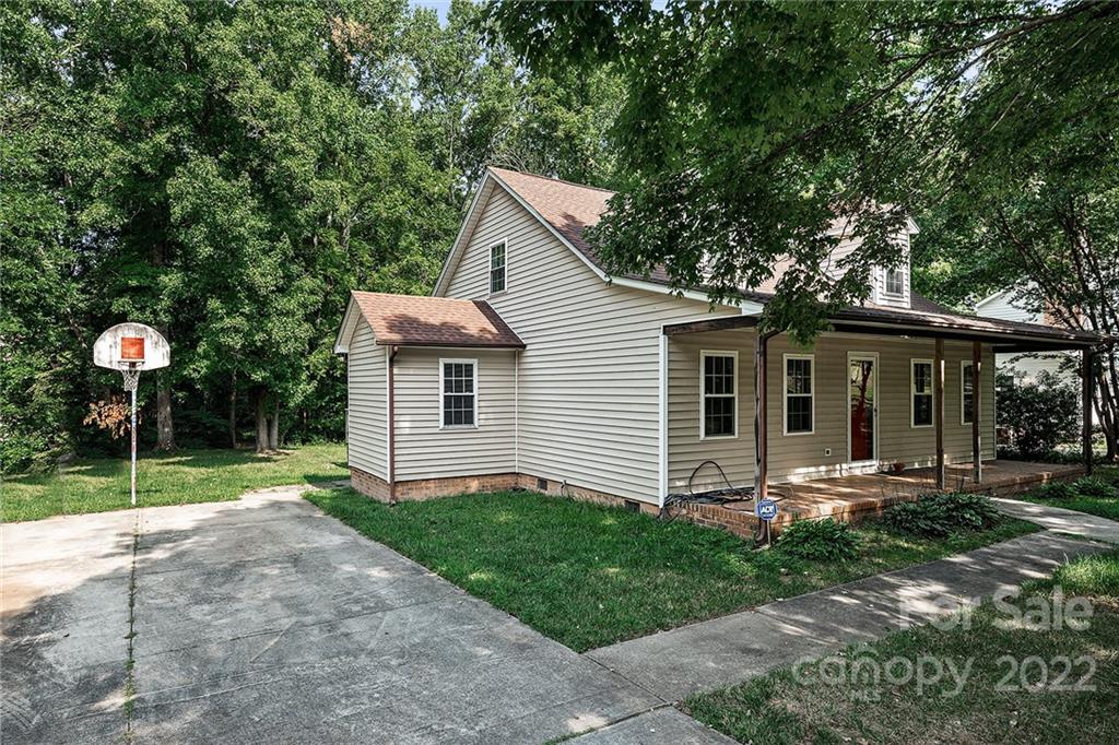 7301 Leesburg Road Charlotte, NC 28215 - Photo 3 of 31 Gallery Image 3