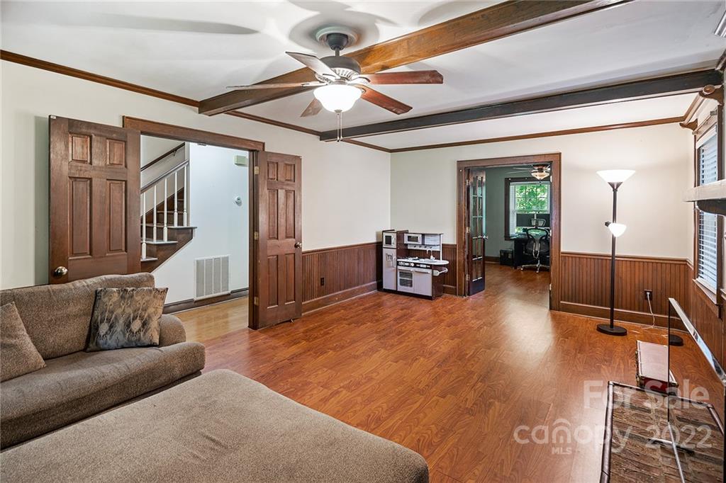 7301 Leesburg Road Charlotte, NC 28215 - Photo 4 of 31 Gallery Image 4