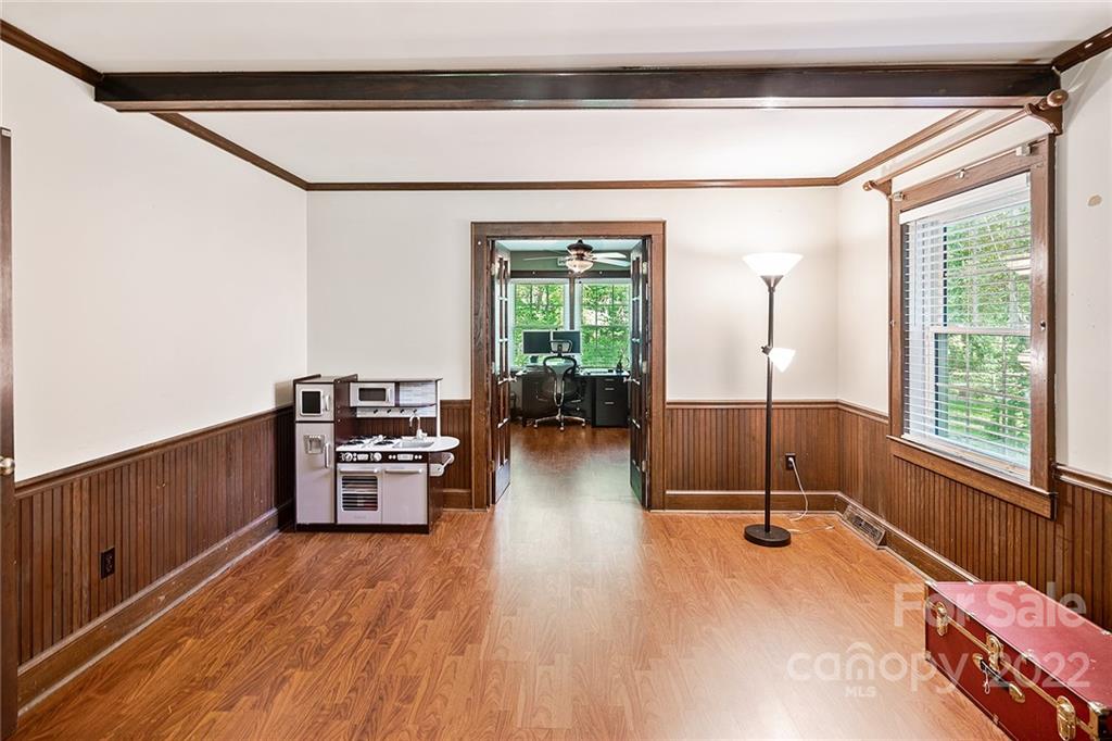 7301 Leesburg Road Charlotte, NC 28215 - Photo 8 of 31 Gallery Image 8