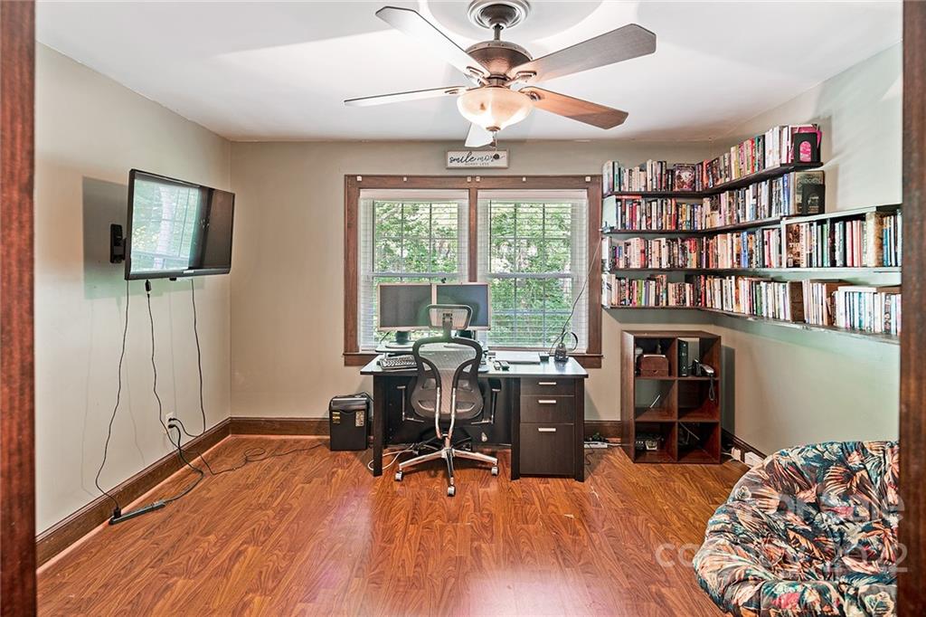 7301 Leesburg Road Charlotte, NC 28215 - Photo 10 of 31 Gallery Image 10