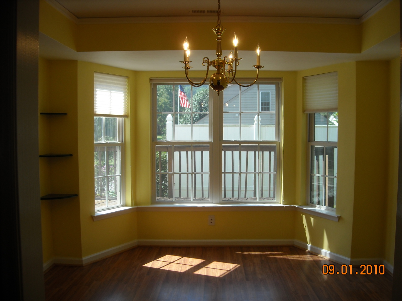 6659 Poage Valley Rd Extension Roanoke, VA 24018 - Photo 7 of 10 Front Windows