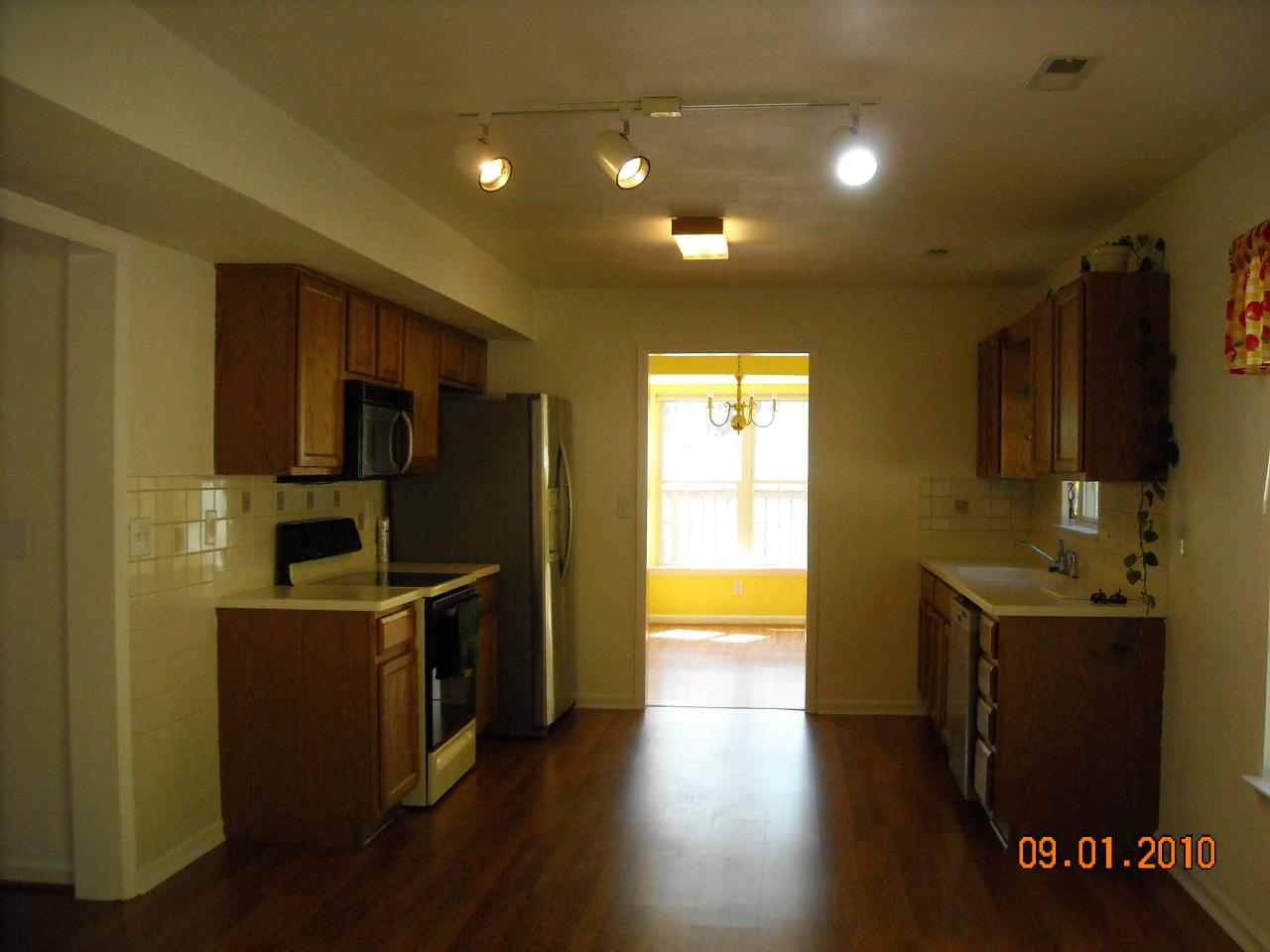 6659 Poage Valley Rd Extension Roanoke, VA 24018 - Photo 8 of 10 Kitchen