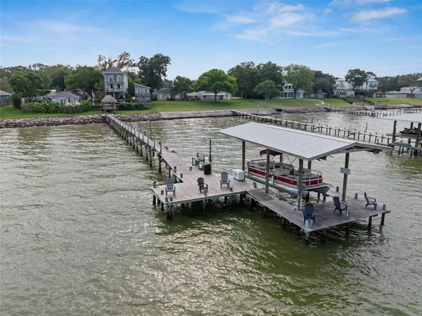 $3,500,000 | 3709 Bayshore Drive, Unit 112, Bacliff, TX 77518