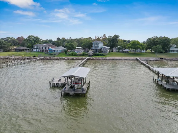 $3,500,000 | 3709 Bayshore Drive, Unit 112, Bacliff, TX 77518