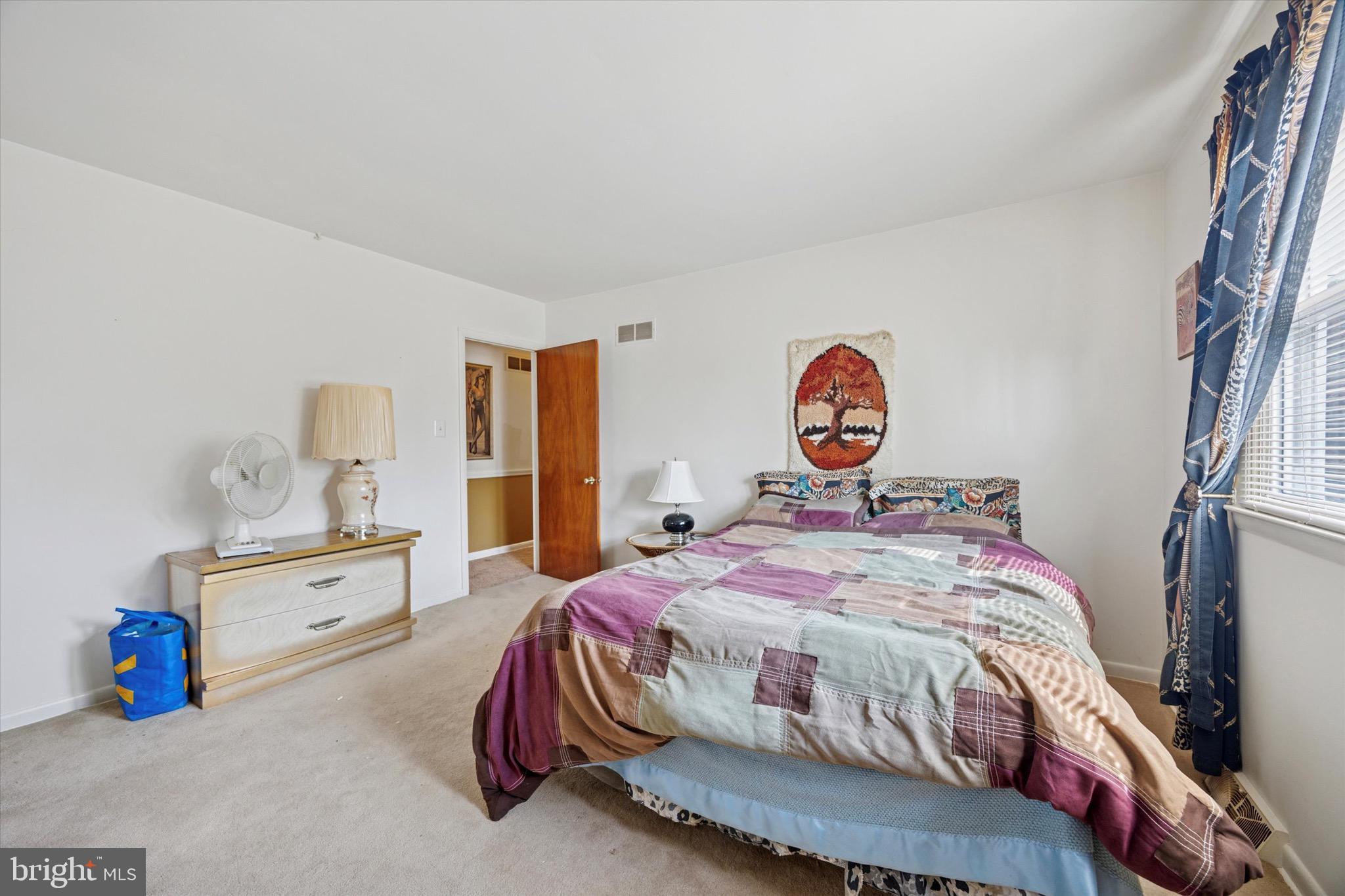 662 South Oak Avenue Secane, PA 19018 - Photo 25 of 39 a bedroom with a bed and dresser
