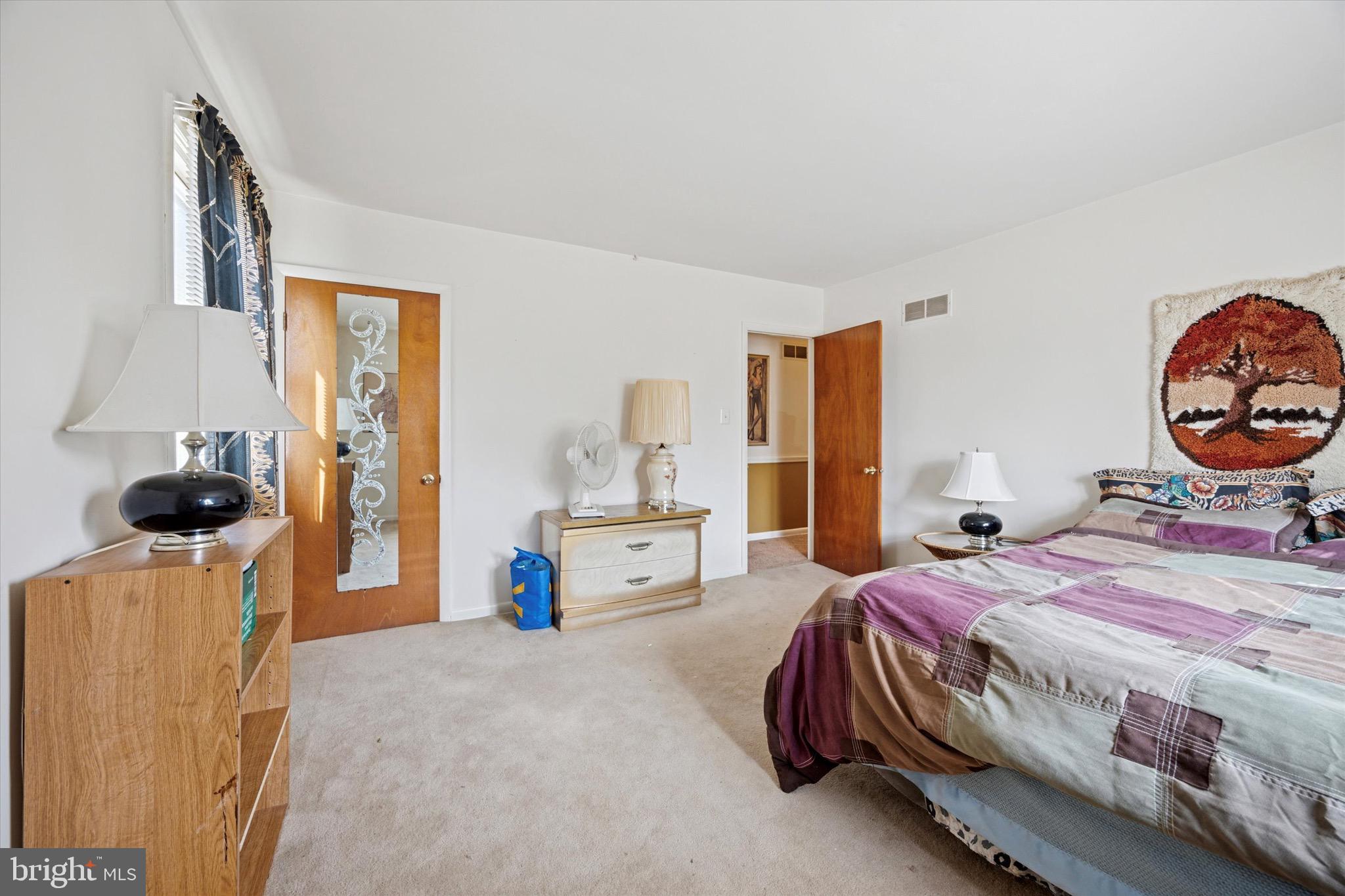 662 South Oak Avenue Secane, PA 19018 - Photo 26 of 39 a bedroom with a bed and dresser