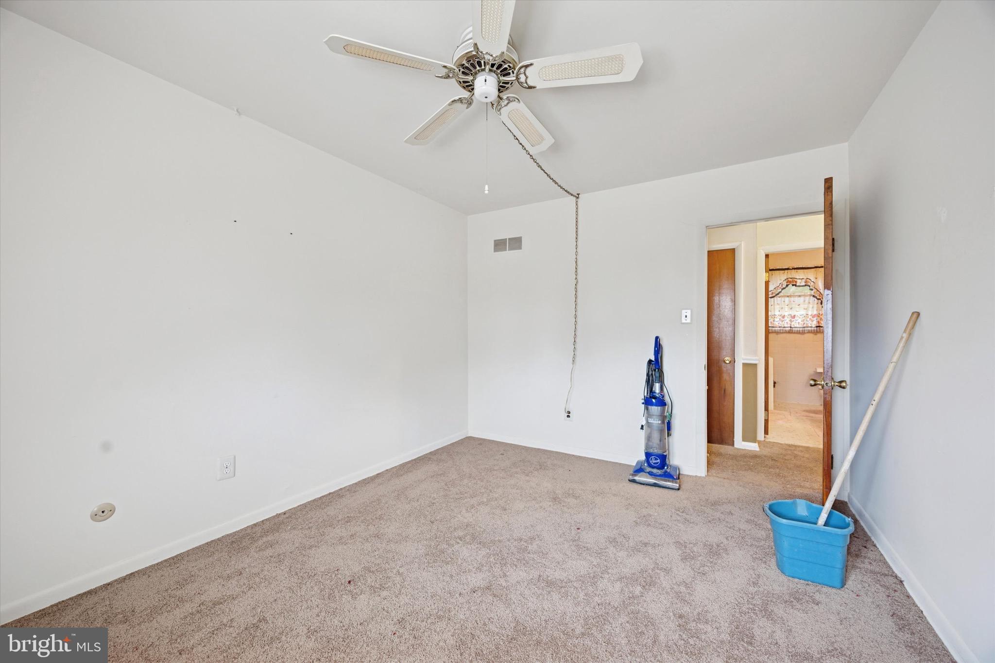 662 South Oak Avenue Secane, PA 19018 - Photo 29 of 39 a view of a room with rack and stairs