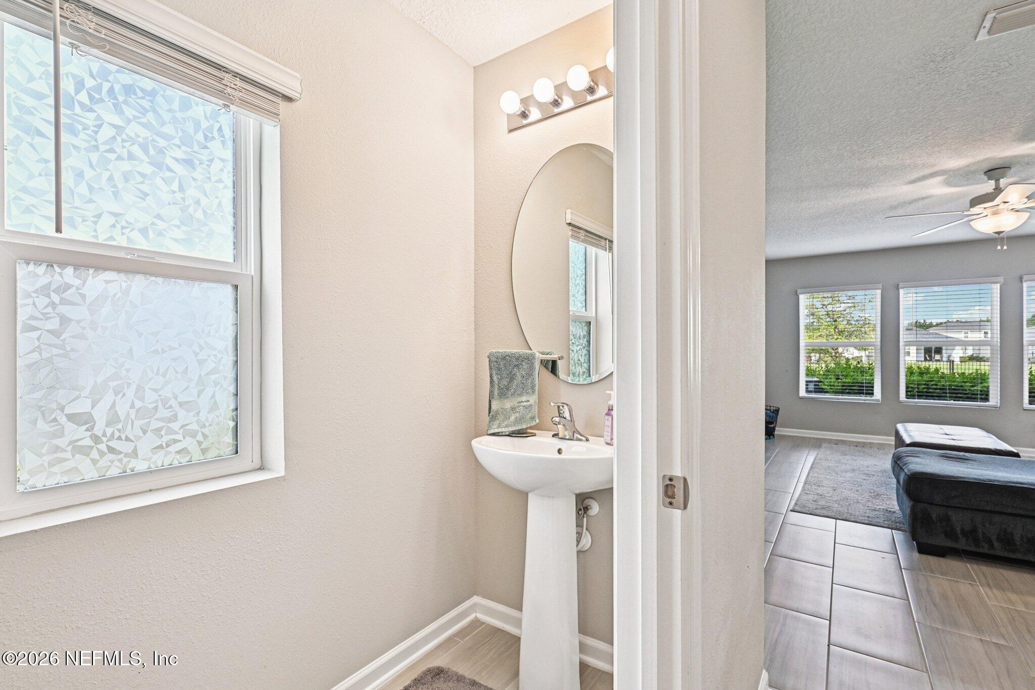 706 Meadow Ridge Drive St. Augustine, FL 32092 - Photo 13 of 67 Main floor powder room