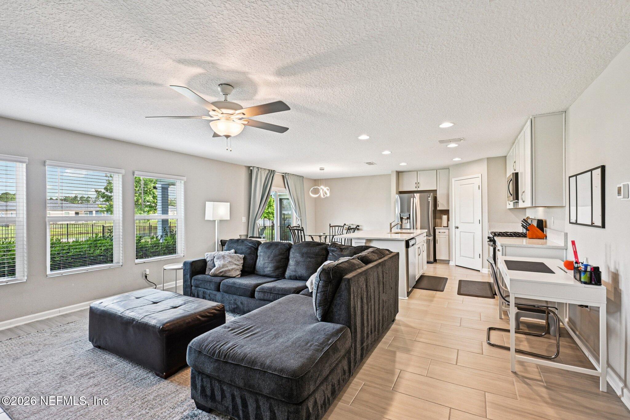 706 Meadow Ridge Drive St. Augustine, FL 32092 - Photo 14 of 67 Family room