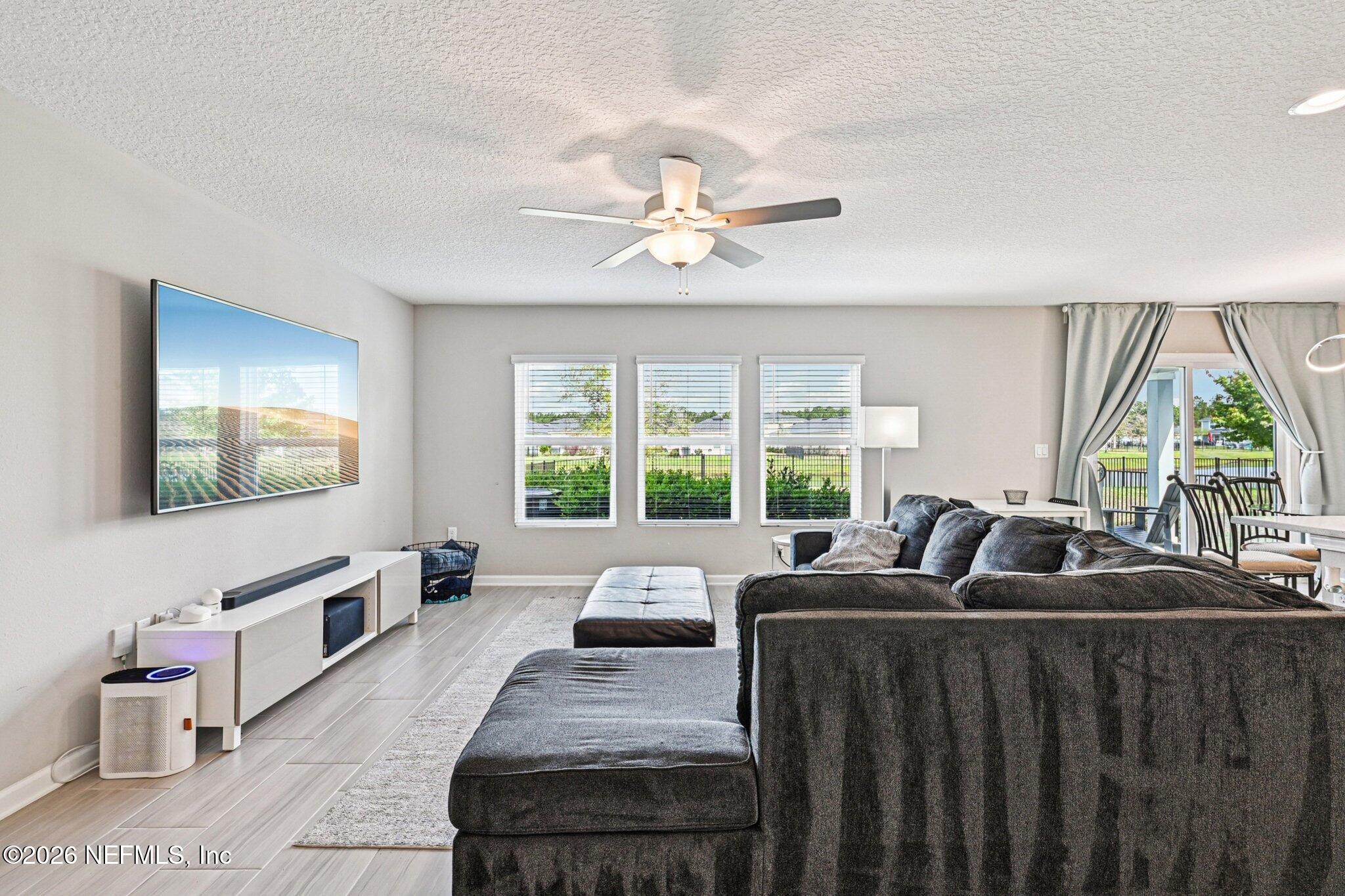 706 Meadow Ridge Drive St. Augustine, FL 32092 - Photo 15 of 67 Family room