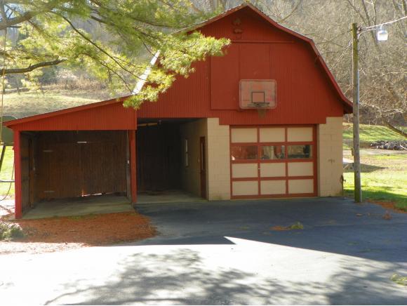 7060 Graf Road Brookville, IN 47012 - Photo 3 of 15 Gallery Image 3