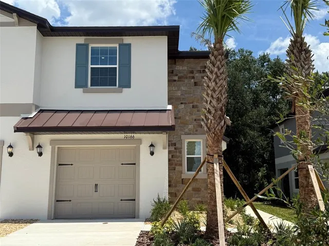 $2,200 | 10166 Trumpet Honeysuckle Way, San Antonio, FL 33576